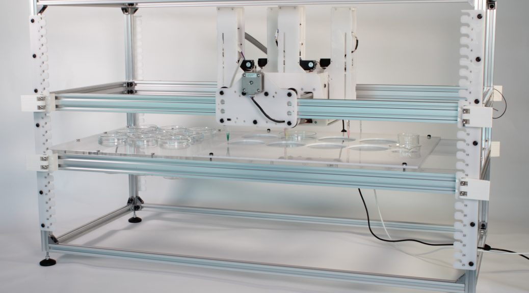 Liquid handling robot Evobliss